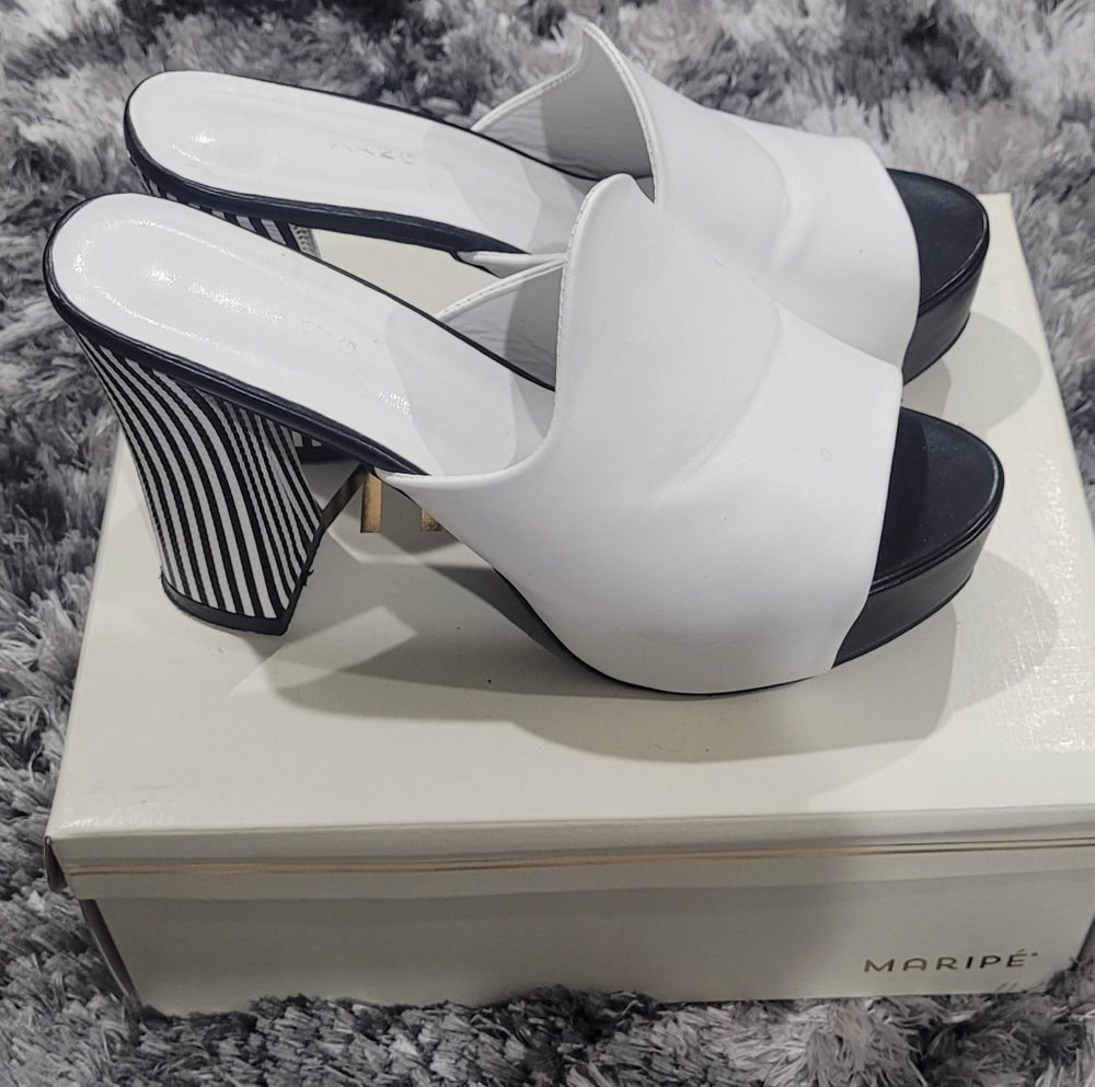 Maripe Monochrome Striped Heel Mules